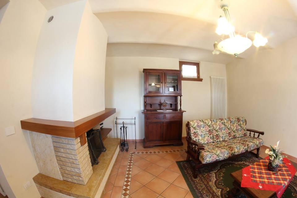 Residence Il Vigneto Lari Ngoại thất bức ảnh