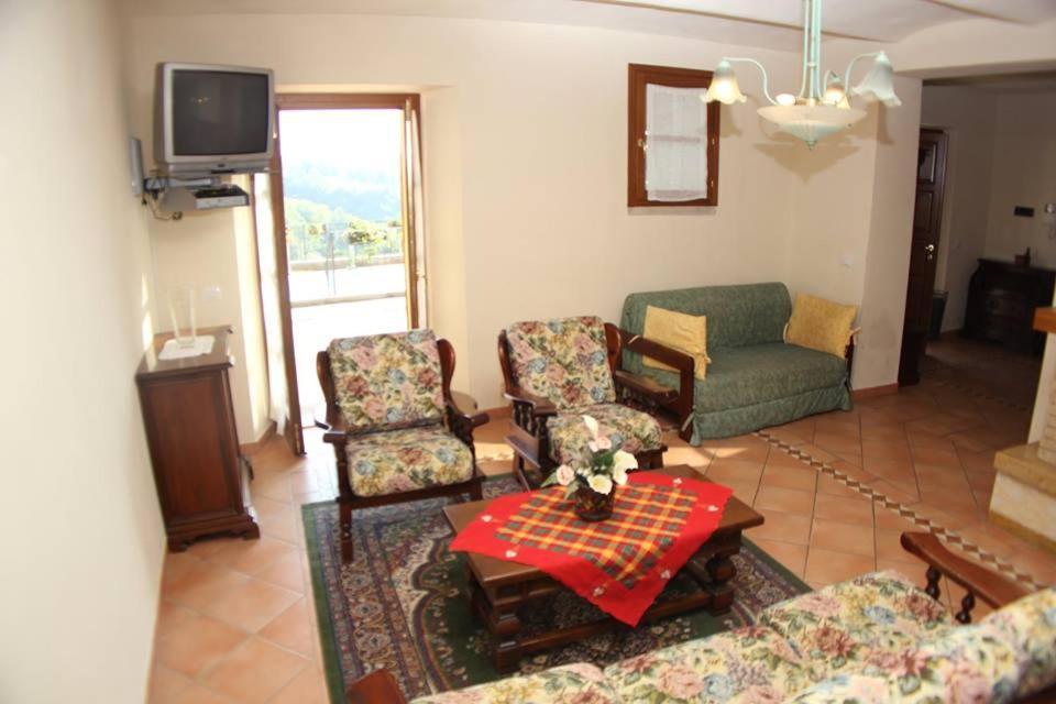 Residence Il Vigneto Lari Ngoại thất bức ảnh