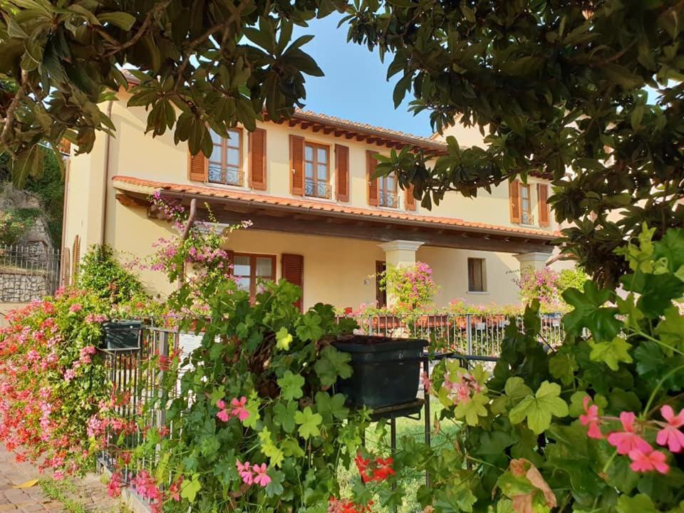 Residence Il Vigneto Lari Ngoại thất bức ảnh